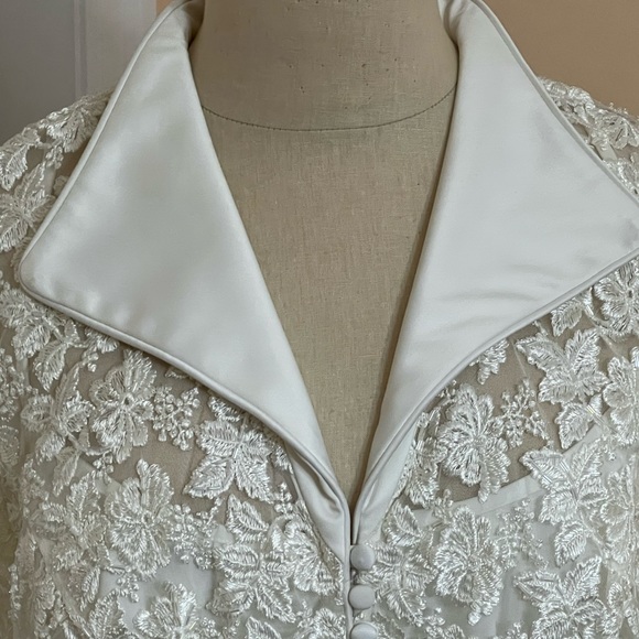 JS Collections embroidered/beaded evening or special occasion jacket Ivory Sz 10 - Picture 4 of 15